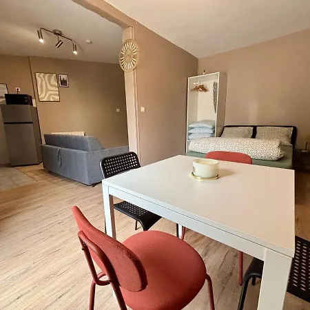 Cosy Proche Paris - Le Red Daire *